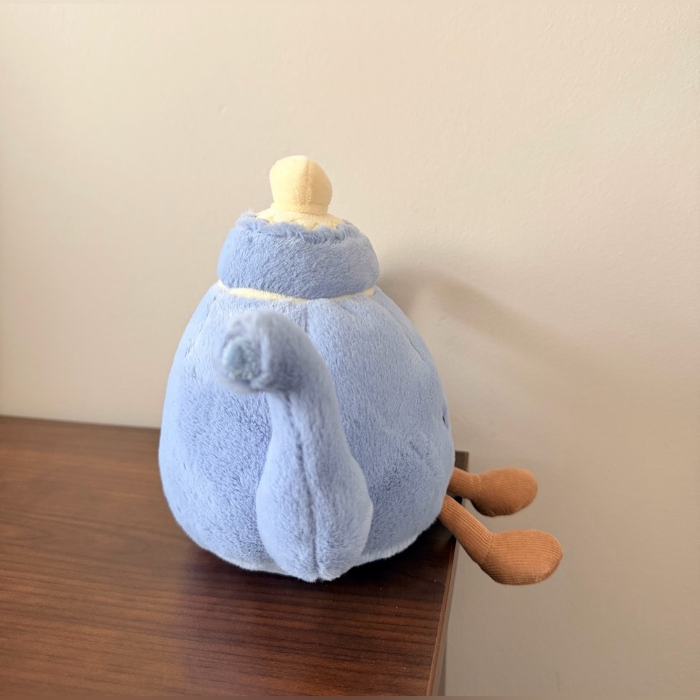 Jellycat Amuseables Vicky Teapot - Picture 3 of 7